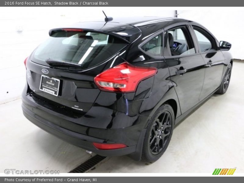 Shadow Black / Charcoal Black 2016 Ford Focus SE Hatch