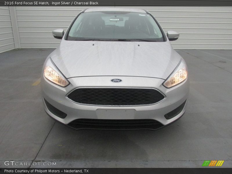 Ingot Silver / Charcoal Black 2016 Ford Focus SE Hatch