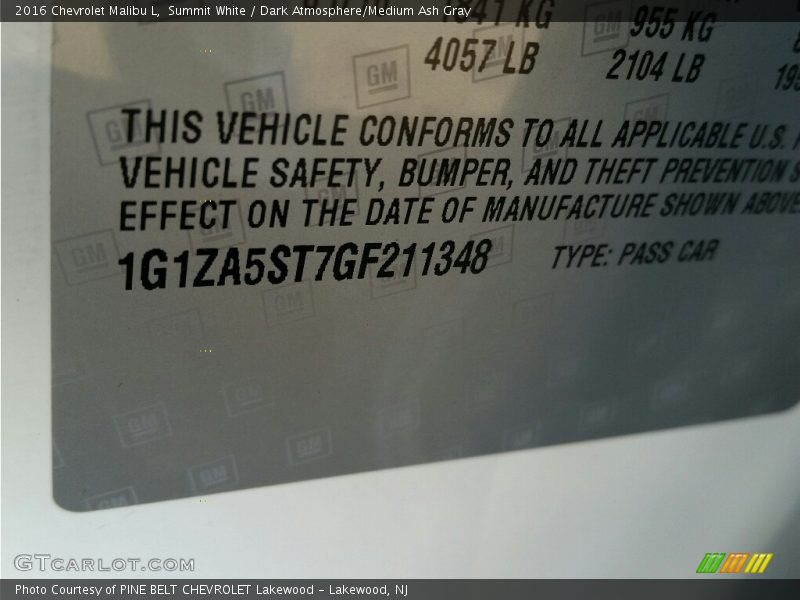 Summit White / Dark Atmosphere/Medium Ash Gray 2016 Chevrolet Malibu L