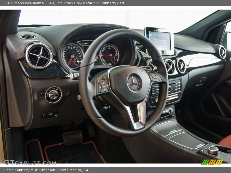 Mountain Grey Metallic / Cranberry Red 2016 Mercedes-Benz B 250e