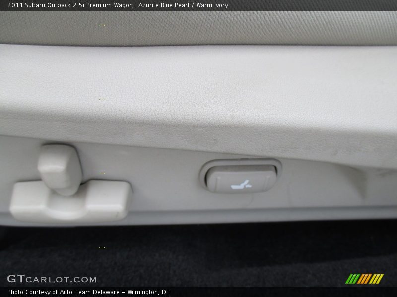 Azurite Blue Pearl / Warm Ivory 2011 Subaru Outback 2.5i Premium Wagon