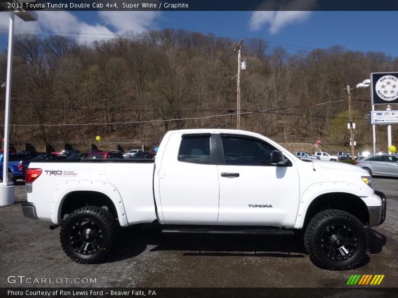 Super White / Graphite 2013 Toyota Tundra Double Cab 4x4