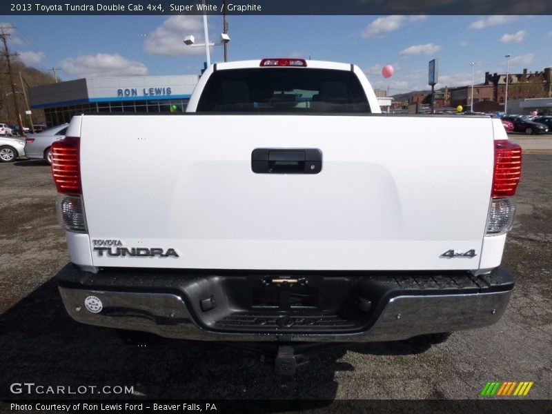 Super White / Graphite 2013 Toyota Tundra Double Cab 4x4