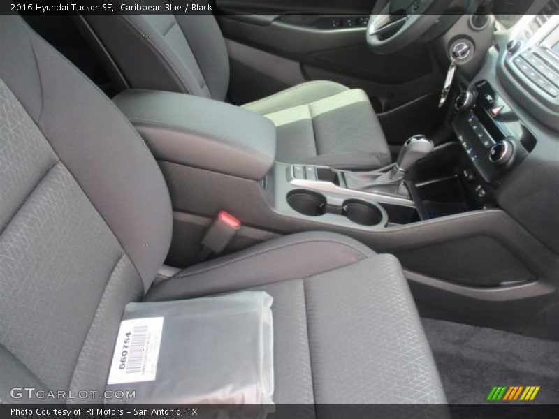 Caribbean Blue / Black 2016 Hyundai Tucson SE