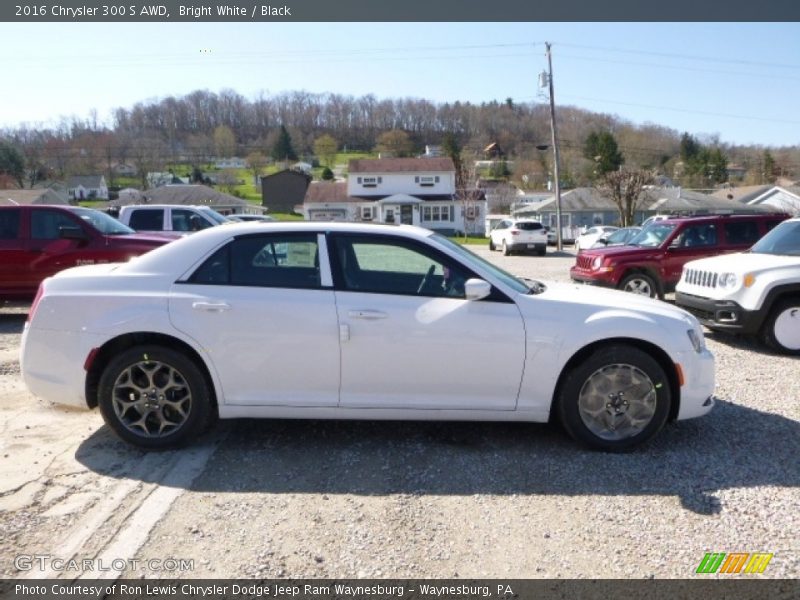 Bright White / Black 2016 Chrysler 300 S AWD