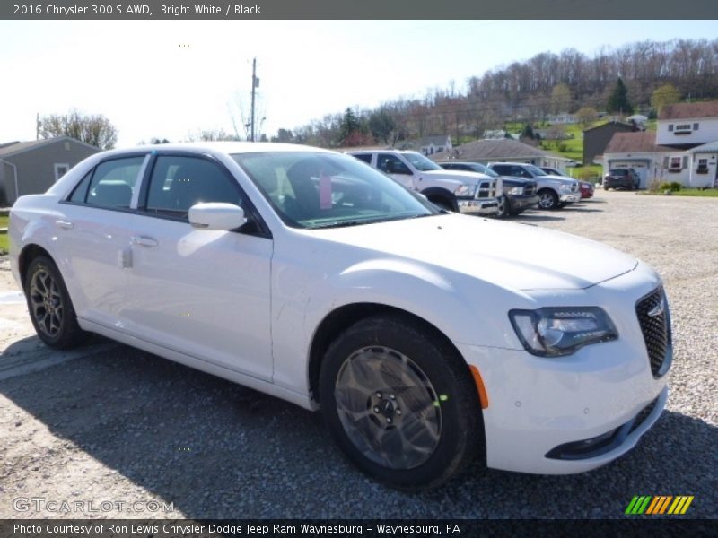 Bright White / Black 2016 Chrysler 300 S AWD