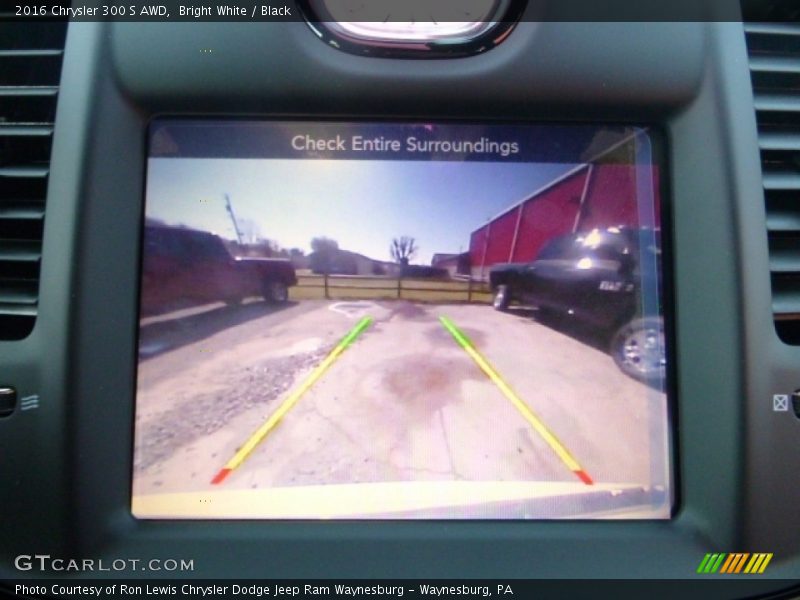 Bright White / Black 2016 Chrysler 300 S AWD