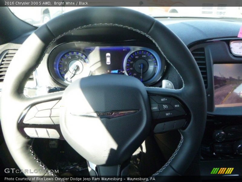 Bright White / Black 2016 Chrysler 300 S AWD