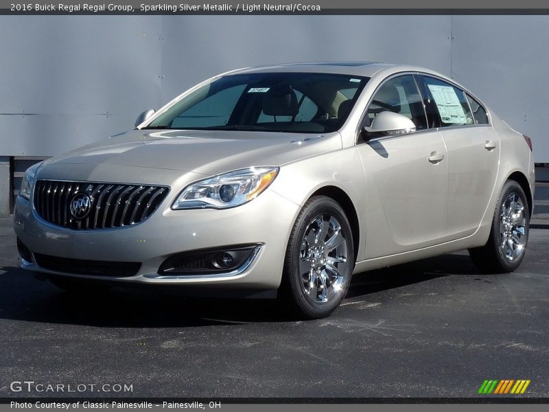 Sparkling Silver Metallic / Light Neutral/Cocoa 2016 Buick Regal Regal Group