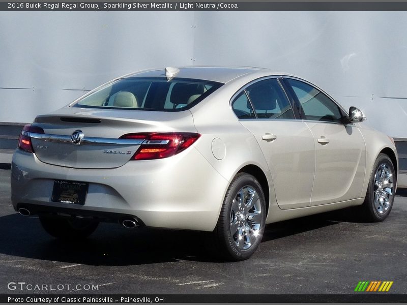 Sparkling Silver Metallic / Light Neutral/Cocoa 2016 Buick Regal Regal Group