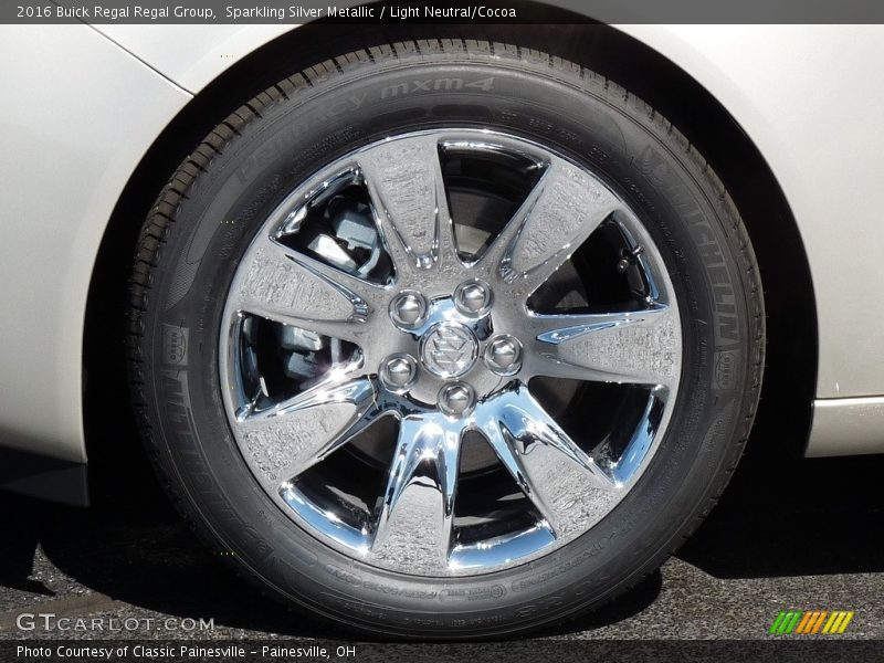 Sparkling Silver Metallic / Light Neutral/Cocoa 2016 Buick Regal Regal Group