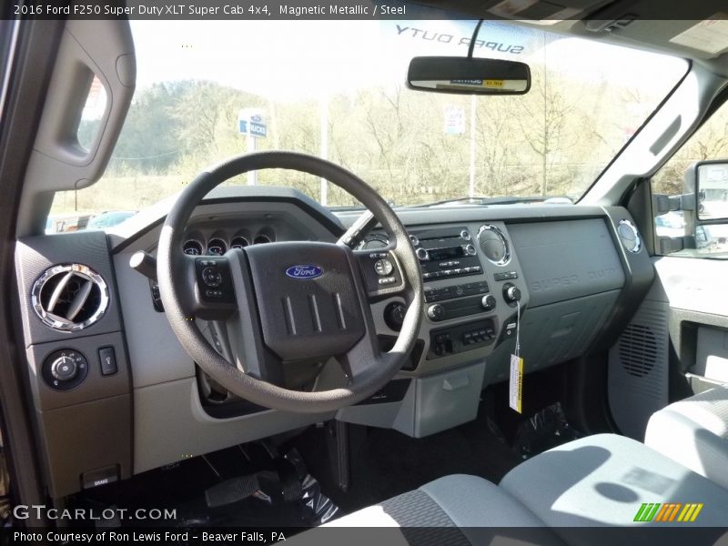 Magnetic Metallic / Steel 2016 Ford F250 Super Duty XLT Super Cab 4x4