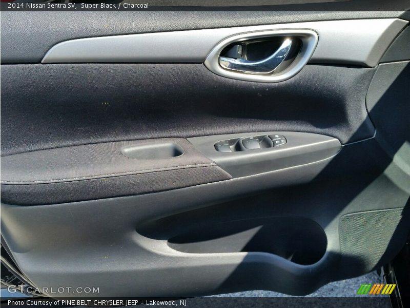 Super Black / Charcoal 2014 Nissan Sentra SV