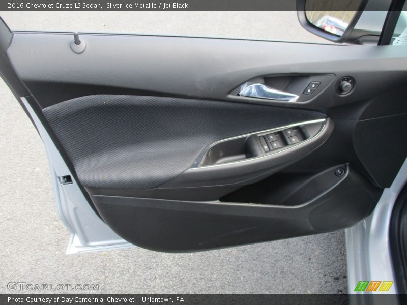 Silver Ice Metallic / Jet Black 2016 Chevrolet Cruze LS Sedan