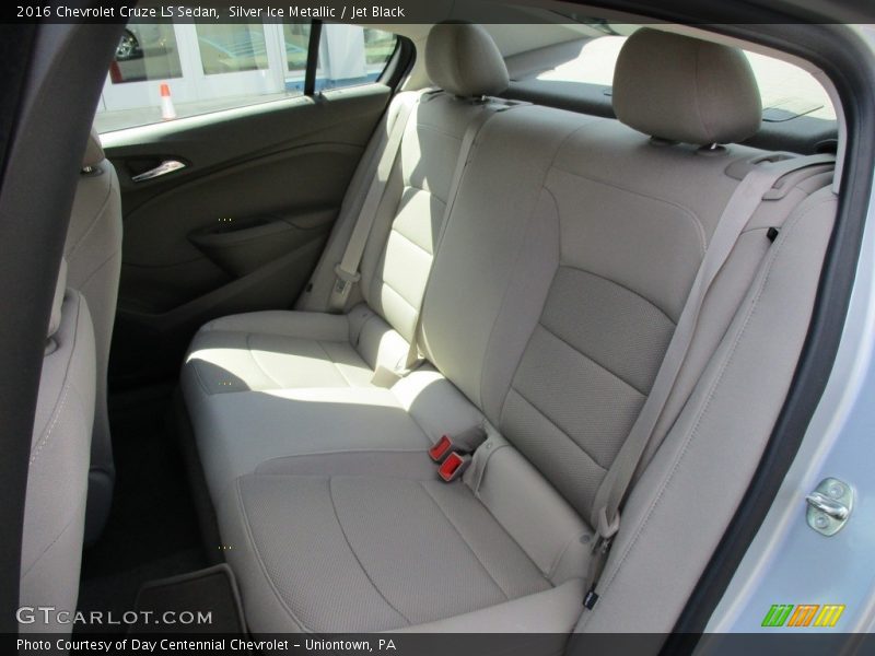 Silver Ice Metallic / Jet Black 2016 Chevrolet Cruze LS Sedan