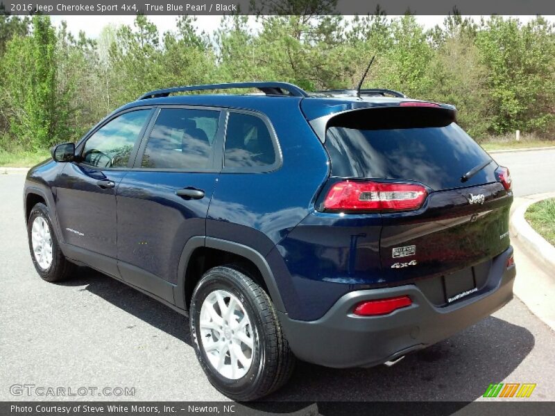 True Blue Pearl / Black 2016 Jeep Cherokee Sport 4x4