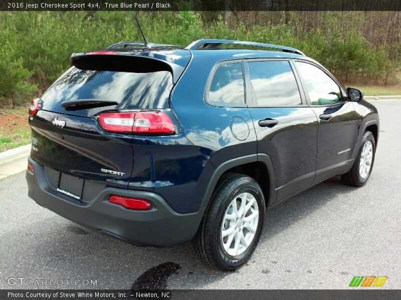 True Blue Pearl / Black 2016 Jeep Cherokee Sport 4x4