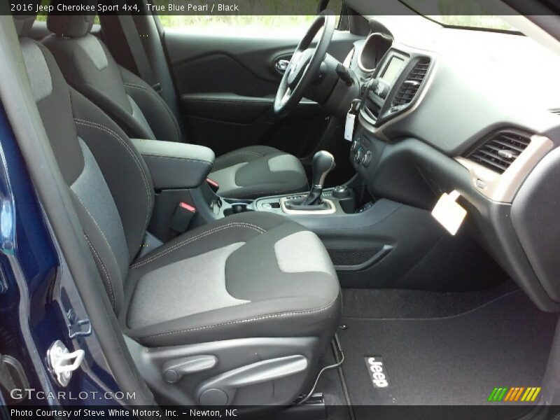 True Blue Pearl / Black 2016 Jeep Cherokee Sport 4x4