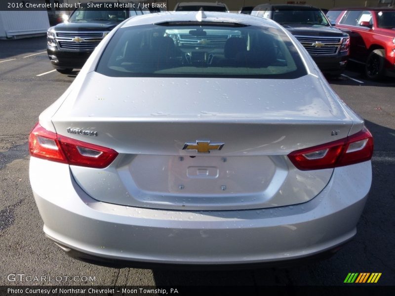 Silver Ice Metallic / Jet Black 2016 Chevrolet Malibu LT