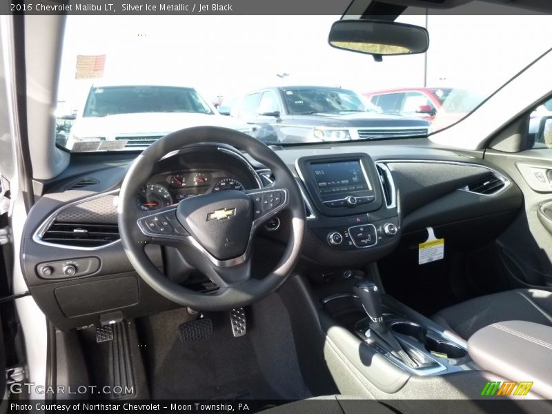 Silver Ice Metallic / Jet Black 2016 Chevrolet Malibu LT