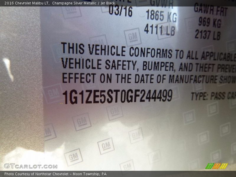 Champagne Silver Metallic / Jet Black 2016 Chevrolet Malibu LT