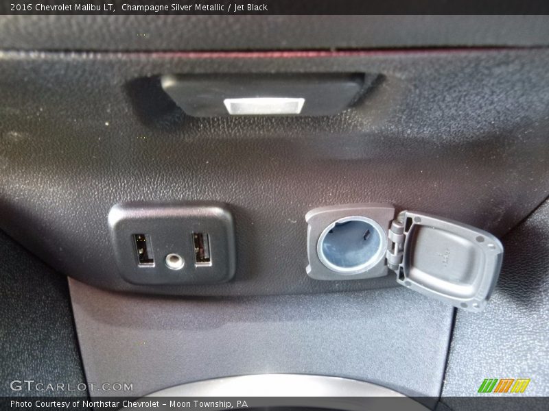 Champagne Silver Metallic / Jet Black 2016 Chevrolet Malibu LT