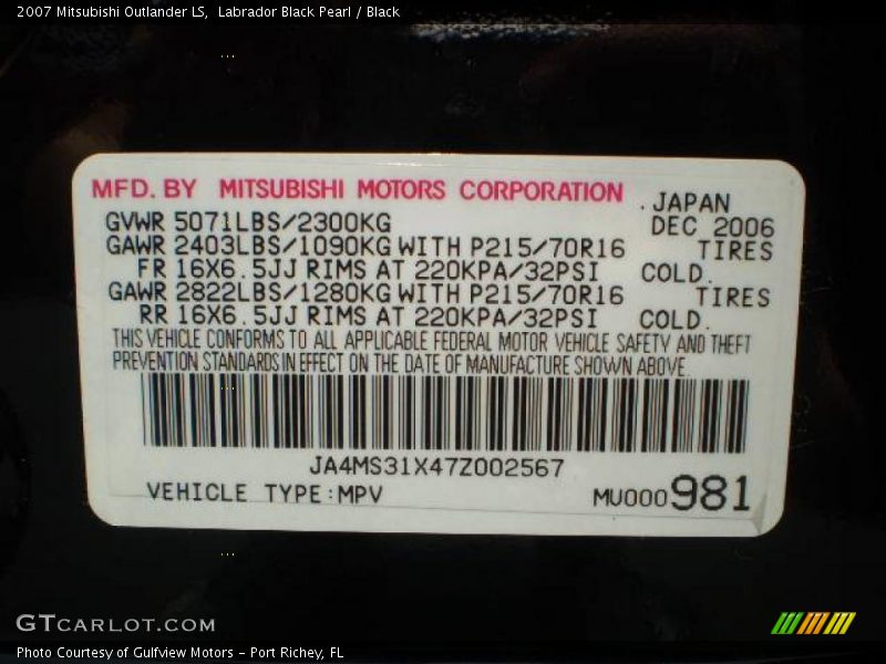 Labrador Black Pearl / Black 2007 Mitsubishi Outlander LS