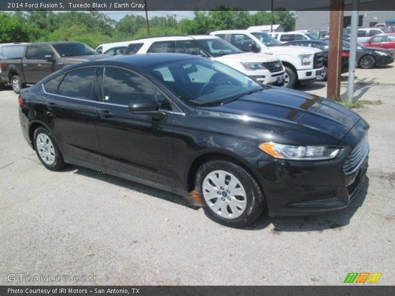 Tuxedo Black / Earth Gray 2014 Ford Fusion S