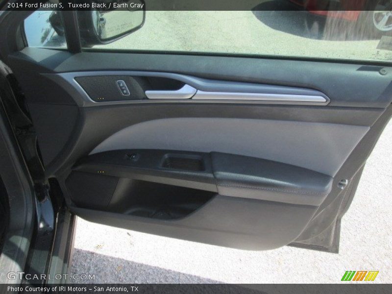 Tuxedo Black / Earth Gray 2014 Ford Fusion S