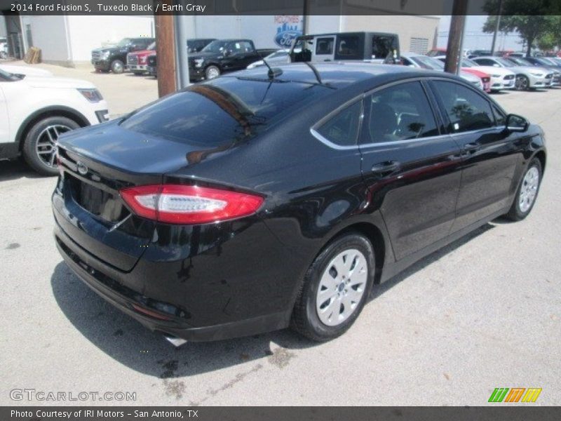Tuxedo Black / Earth Gray 2014 Ford Fusion S