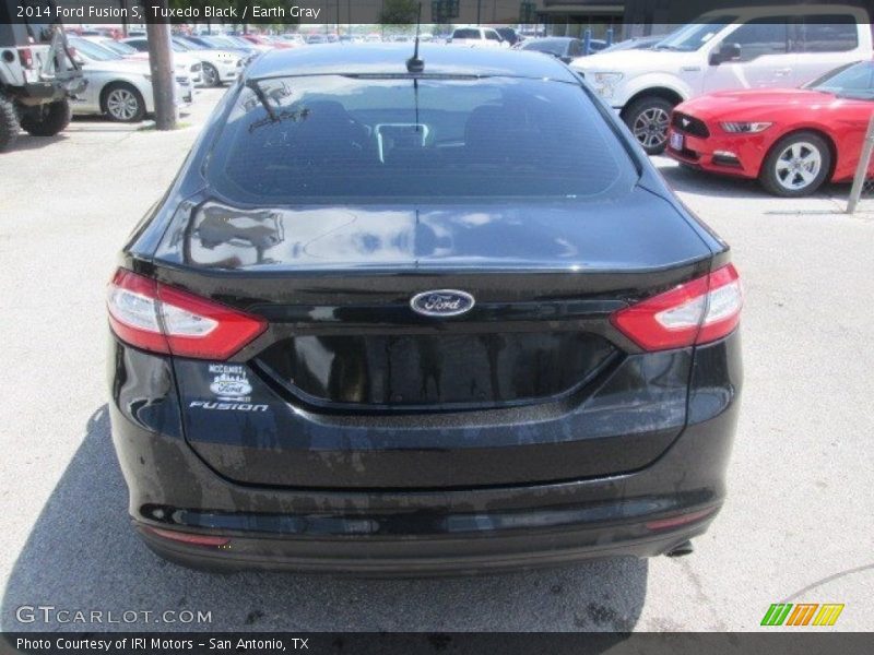 Tuxedo Black / Earth Gray 2014 Ford Fusion S