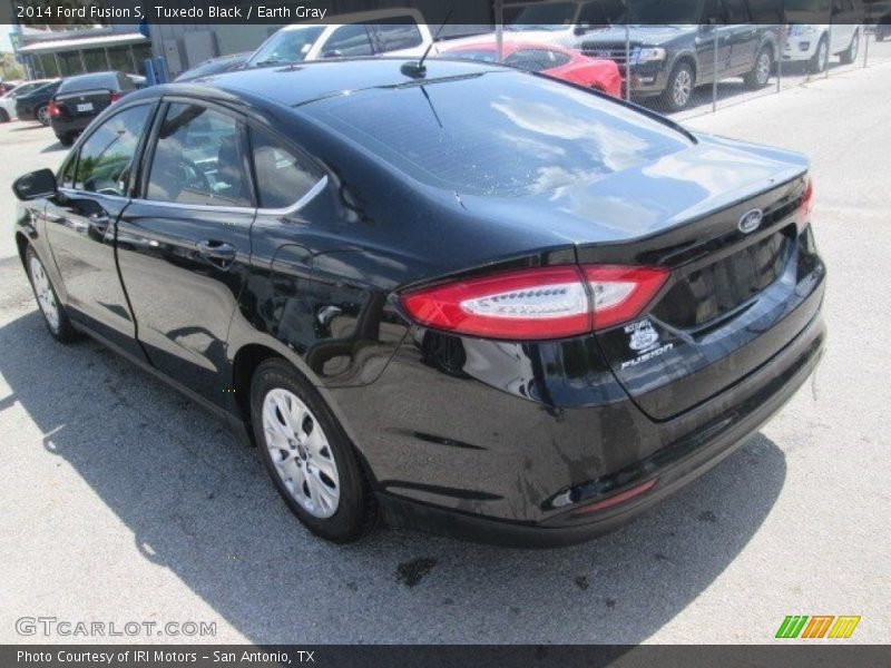 Tuxedo Black / Earth Gray 2014 Ford Fusion S