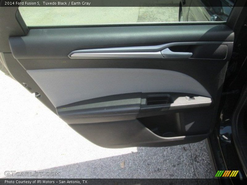 Tuxedo Black / Earth Gray 2014 Ford Fusion S