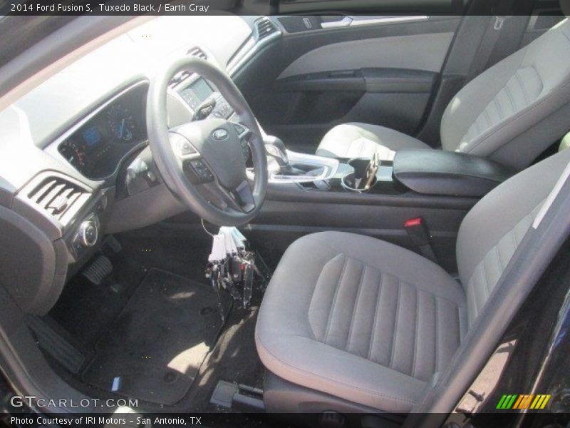 Tuxedo Black / Earth Gray 2014 Ford Fusion S