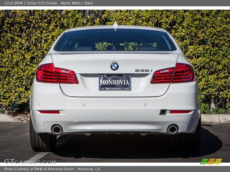 Alpine White / Black 2016 BMW 5 Series 535i Sedan