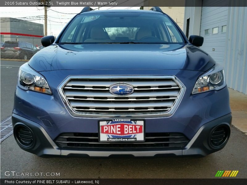 Twilight Blue Metallic / Warm Ivory 2016 Subaru Outback 2.5i
