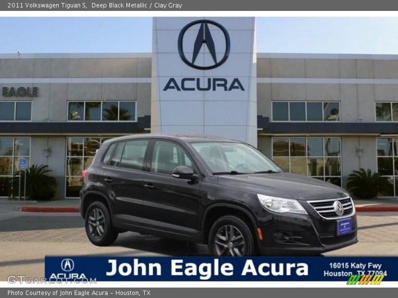 Deep Black Metallic / Clay Gray 2011 Volkswagen Tiguan S