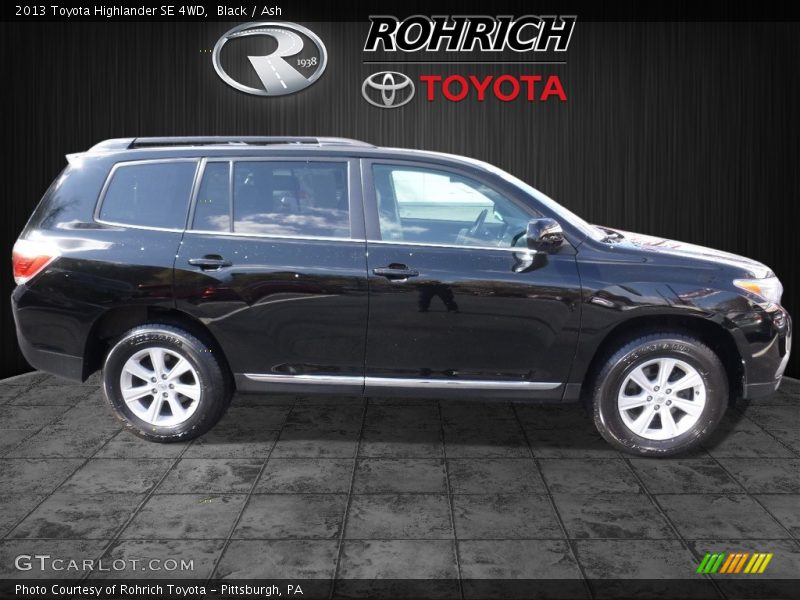 Black / Ash 2013 Toyota Highlander SE 4WD