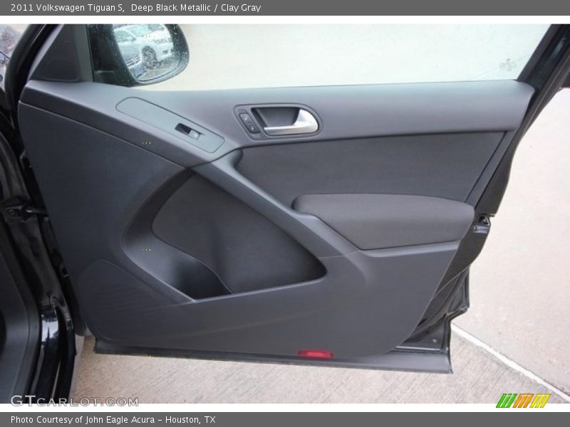 Deep Black Metallic / Clay Gray 2011 Volkswagen Tiguan S