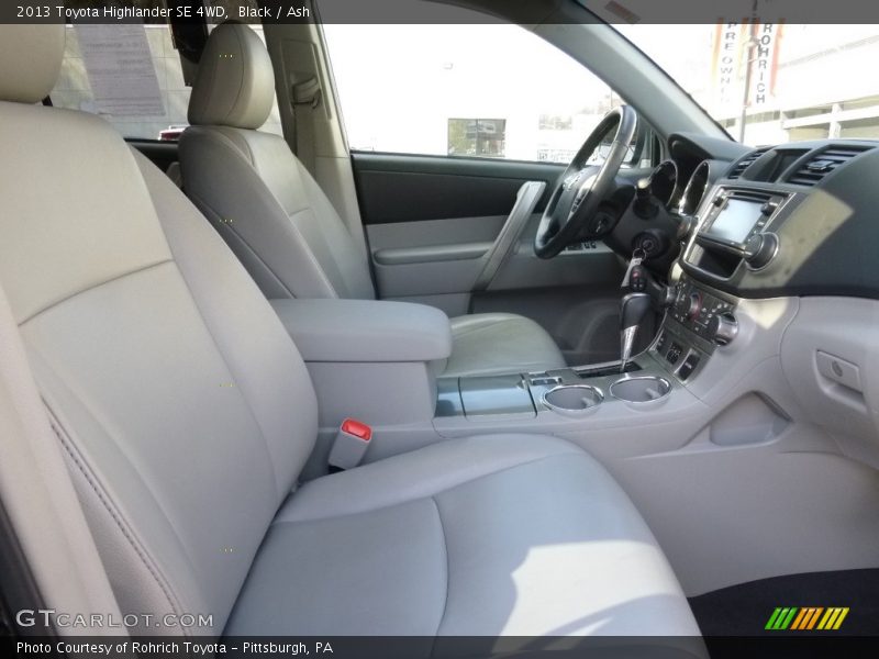 Black / Ash 2013 Toyota Highlander SE 4WD