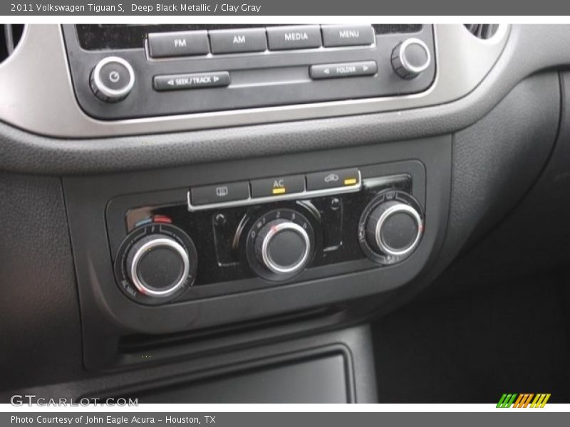 Deep Black Metallic / Clay Gray 2011 Volkswagen Tiguan S