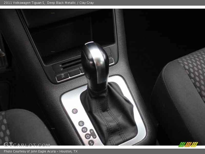Deep Black Metallic / Clay Gray 2011 Volkswagen Tiguan S