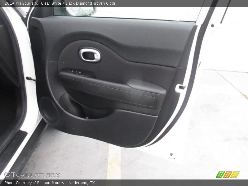 Clear White / Black Diamond Woven Cloth 2014 Kia Soul 1.6