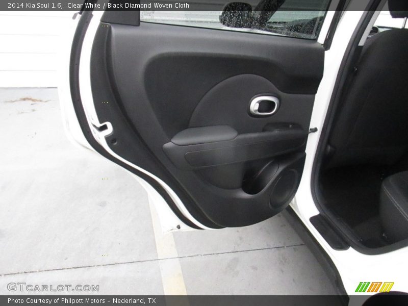Clear White / Black Diamond Woven Cloth 2014 Kia Soul 1.6