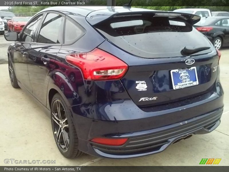 Kona Blue / Charcoal Black 2016 Ford Focus ST