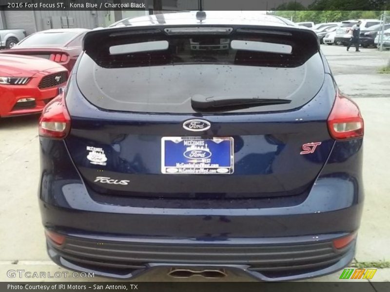Kona Blue / Charcoal Black 2016 Ford Focus ST