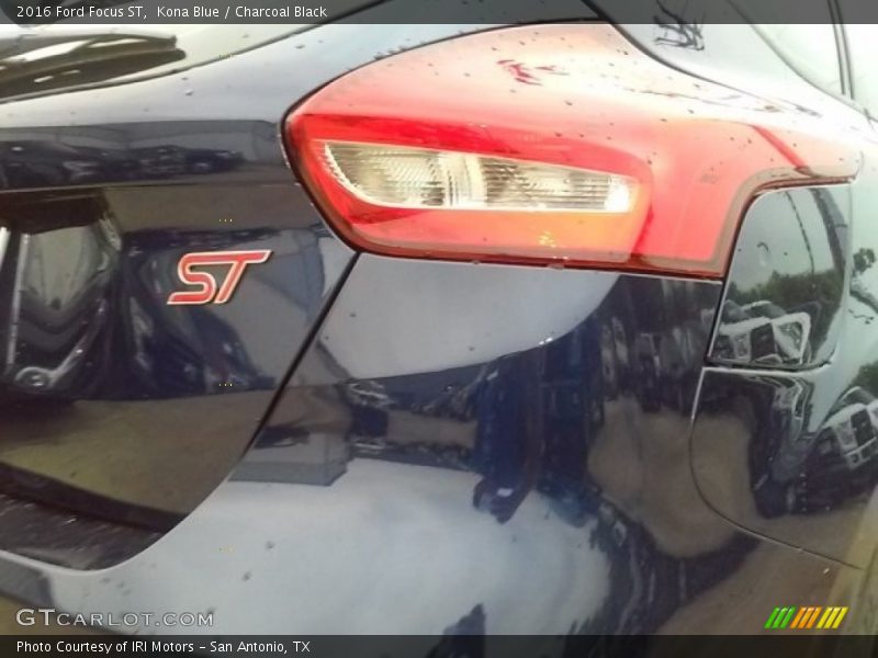 Kona Blue / Charcoal Black 2016 Ford Focus ST