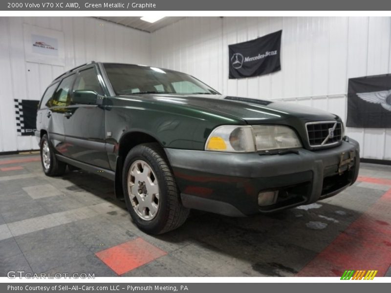 Green Metallic / Graphite 2000 Volvo V70 XC AWD