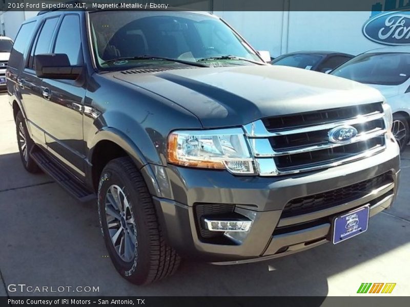 Magnetic Metallic / Ebony 2016 Ford Expedition XLT