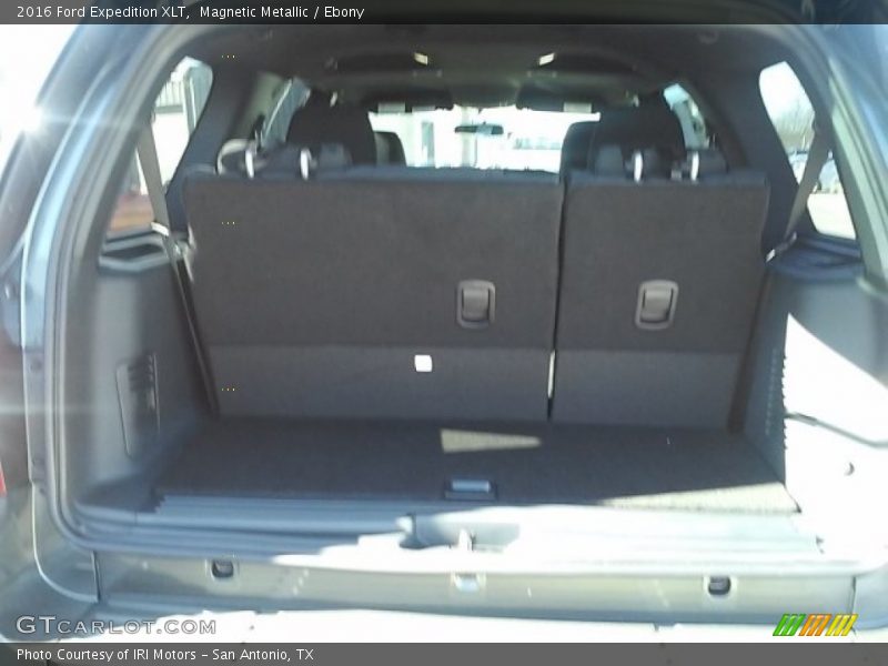 Magnetic Metallic / Ebony 2016 Ford Expedition XLT